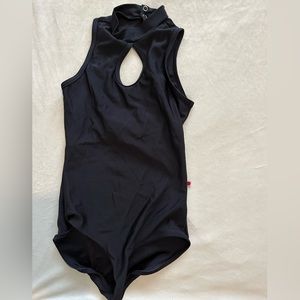 Black Elise Yumiko size xs great condition no signs of wear